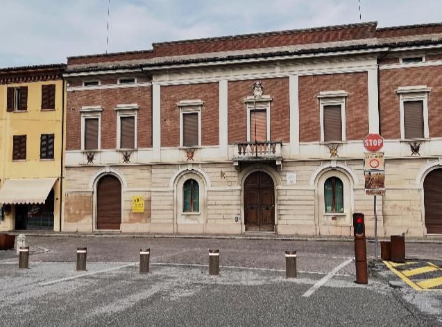 Inizio lavori di posizionamento pilomat nel centro storico di Sabbioneta